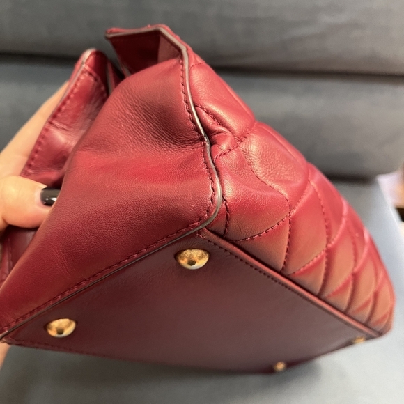 Chanel Burgundy Quilted Leather Shoulder Bag Authentic Classic - Picture 16 of 16